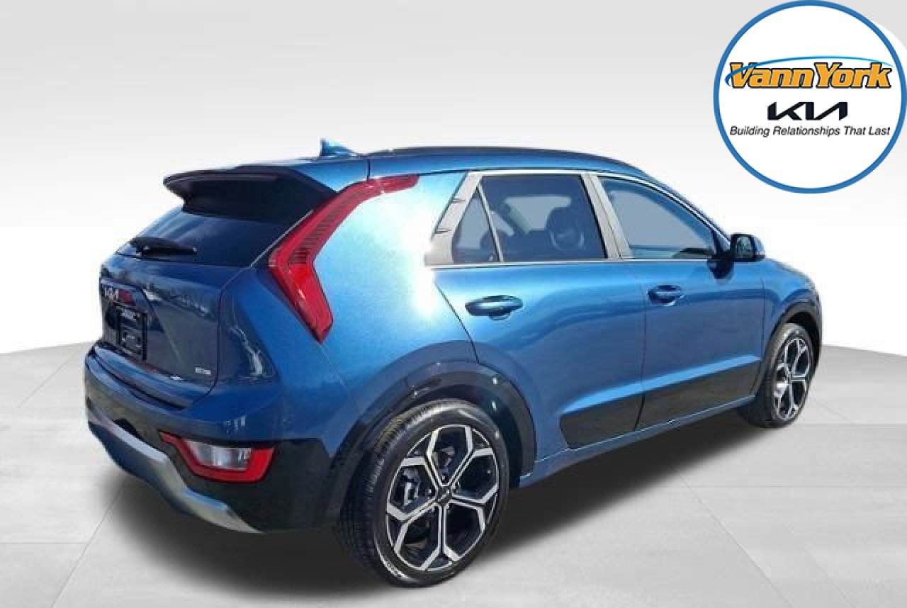 New 2025 Kia Niro EX Touring image 4