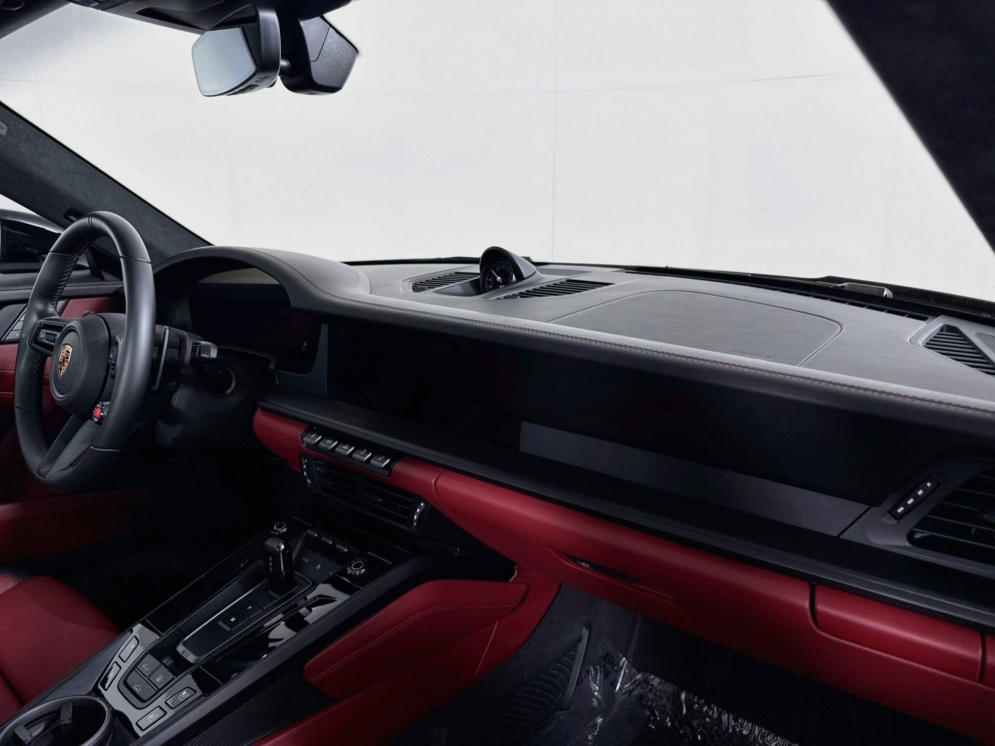 Certified 2025 Porsche 911 Carrera 4 GTS AWD/4WD image 26