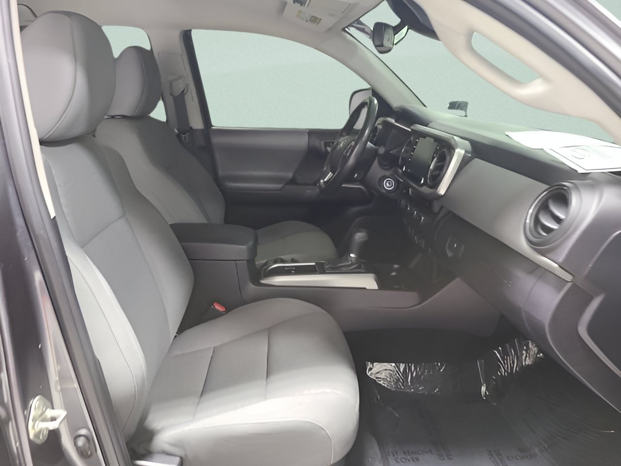 Used 2021 Toyota Tacoma SR5 w/ Technology Package AWD/4WD image 14