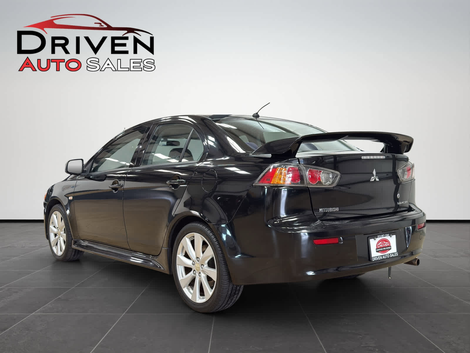 Used 2012 Mitsubishi Lancer GT image 4