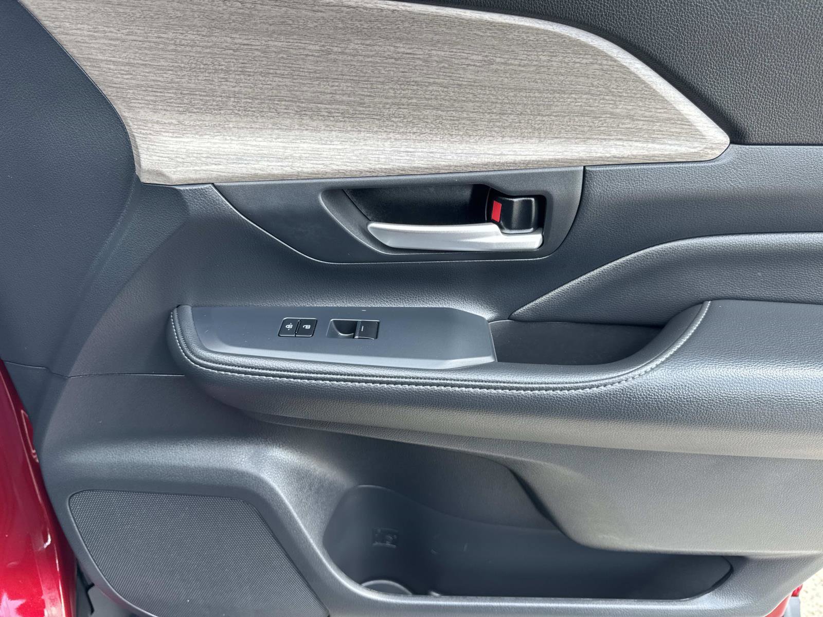 Used 2025 Toyota Grand Highlander FWD image 15