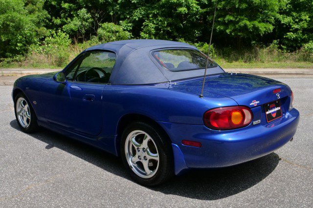 Used 1999 MAZDA MX-5 Miata 10th Anniversary Edition RWD image 7