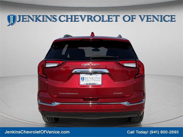 Used 2022 GMC Terrain Denali w/ Denali Premium Package image 4