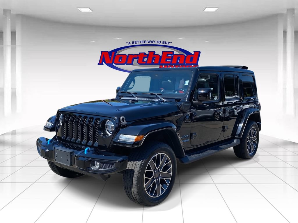 Used 2022 Jeep Wrangler Unlimited Sahara image 3