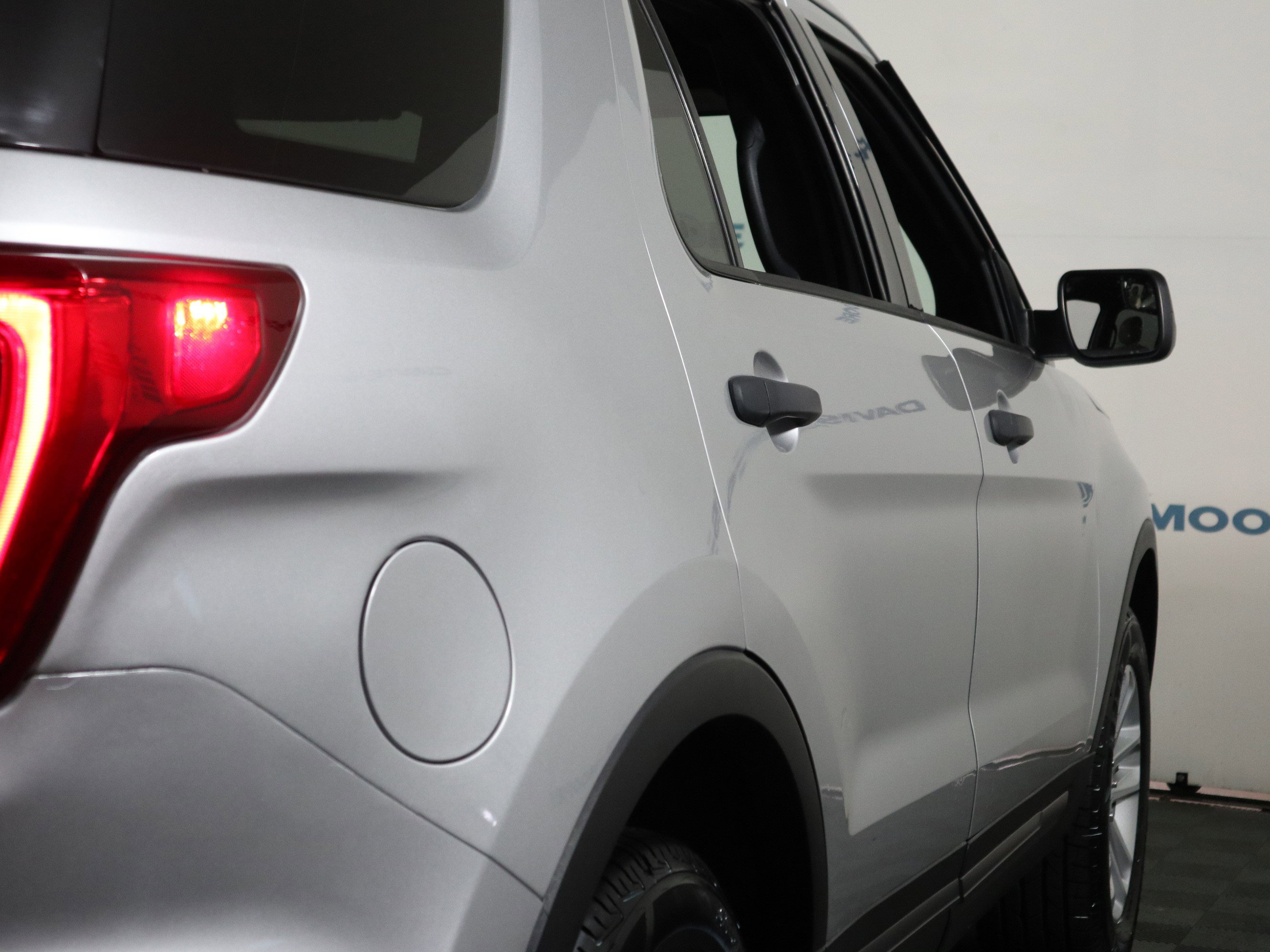 Used 2017 Ford Explorer FWD image 5