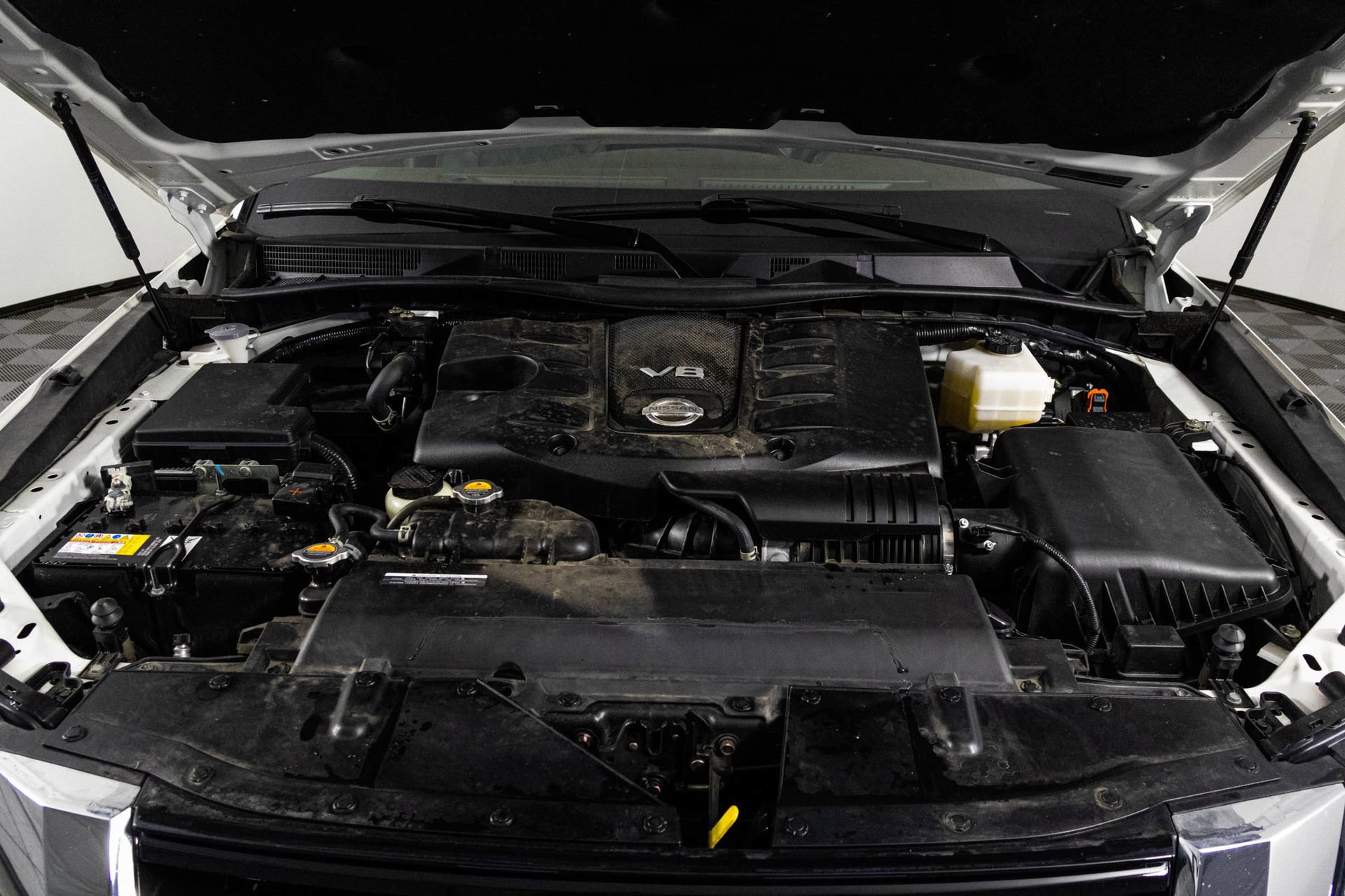 Used 2023 Nissan Armada Platinum w/ Captain's Chairs Package image 49