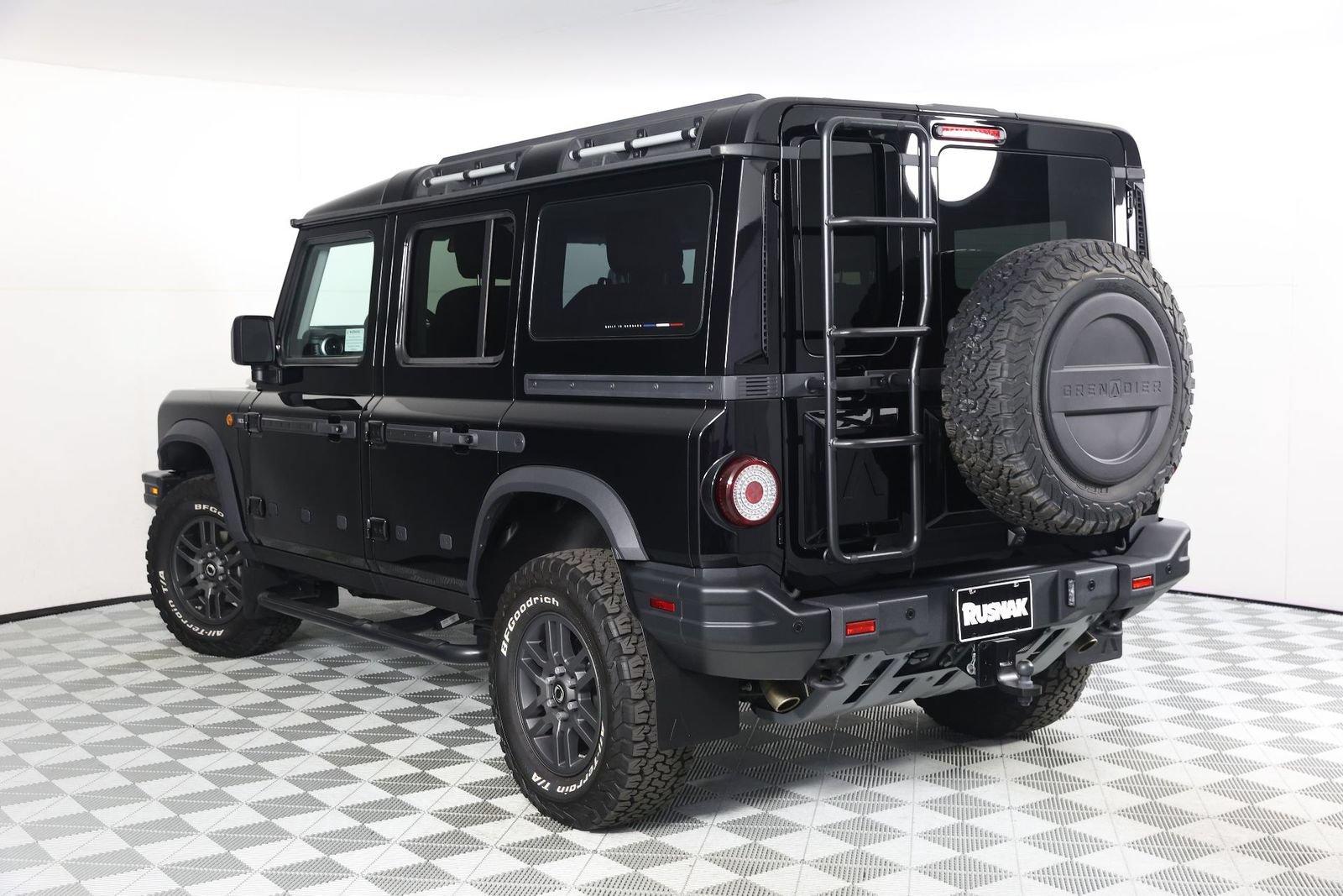 Used 2025 INEOS Grenadier AWD/4WD image 4