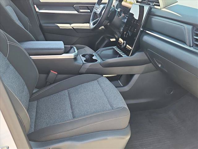 Certified 2026 GMC Terrain Elevation w/ LPO, Floor Liner Package AWD/4WD image 27
