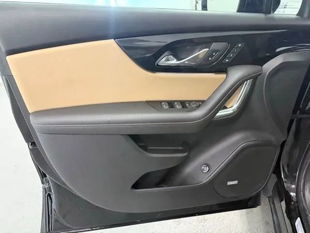 Used 2023 Chevrolet Blazer Premier w/ Enhanced Convenience Package FWD image 14
