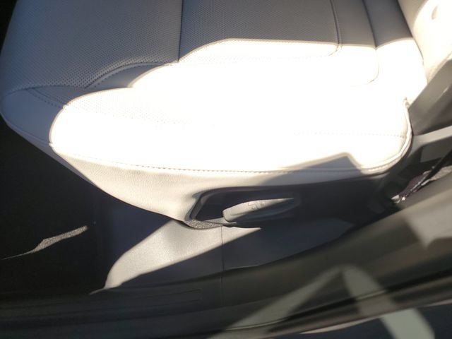Used 2025 Hyundai Tucson Limited AWD/4WD image 15