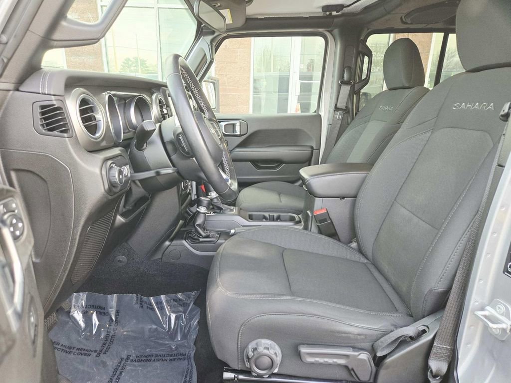 Used 2021 Jeep Wrangler Unlimited Sahara w/ Cold Weather Group image 11