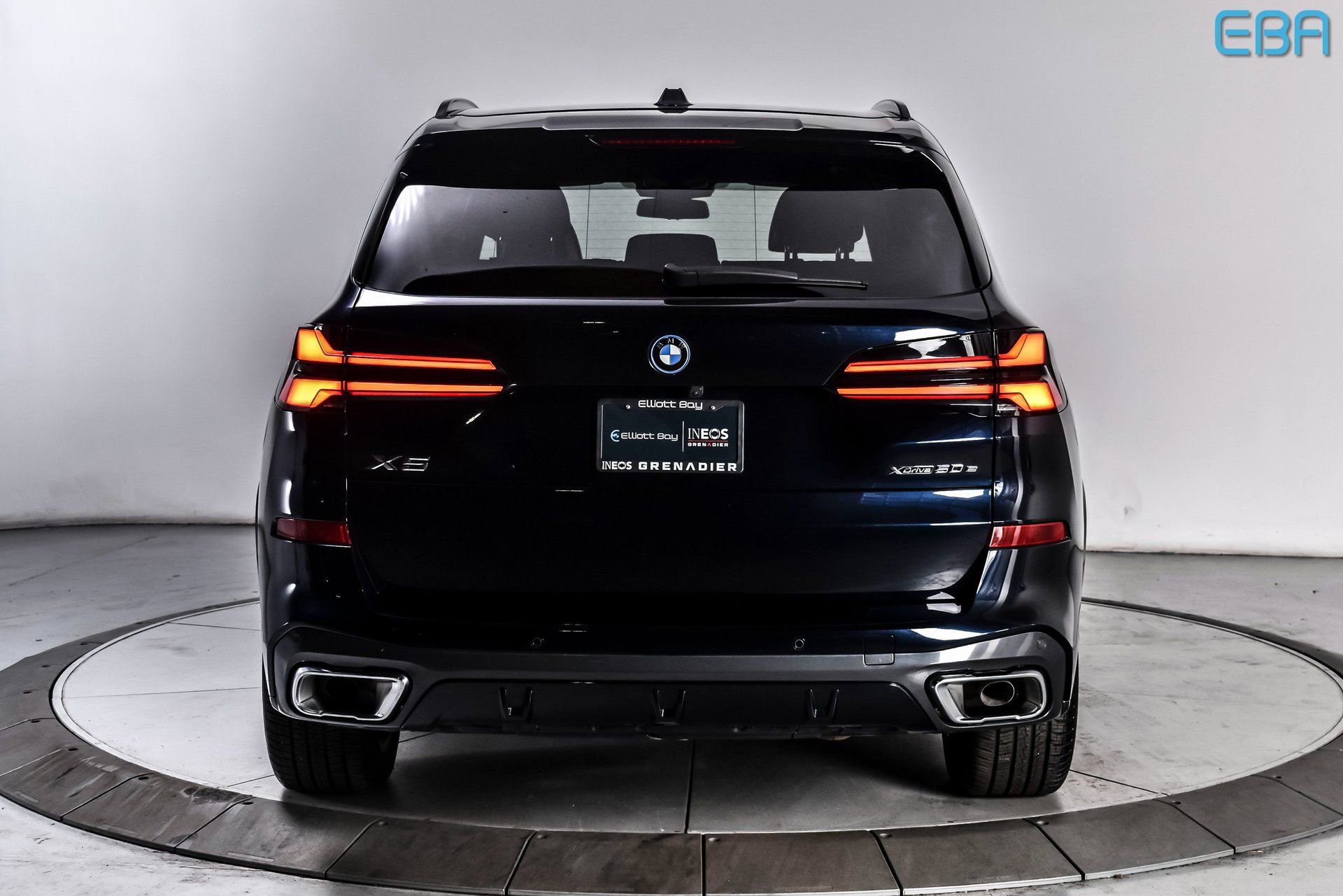 Used 2025 BMW X5 xDrive50e w/ M Sport Package AWD/4WD image 5
