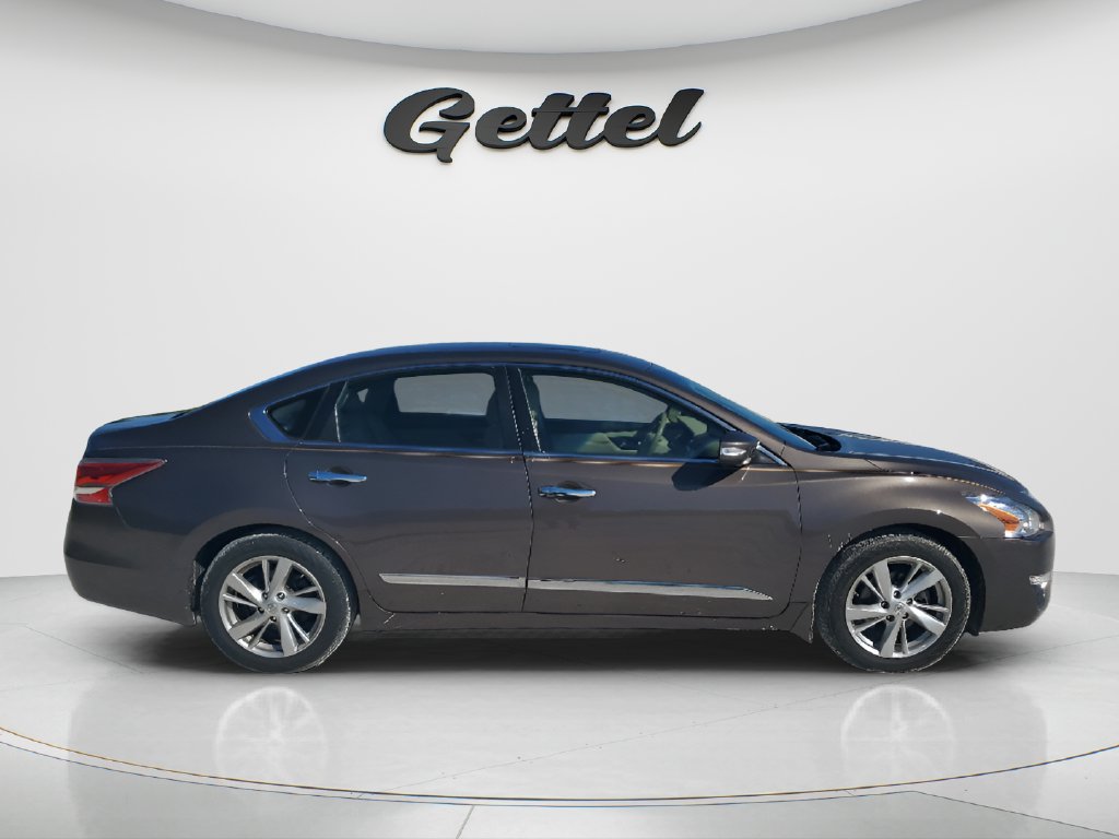 Used 2015 Nissan Altima 2.5 SL w/ Technology Package FWD image 4