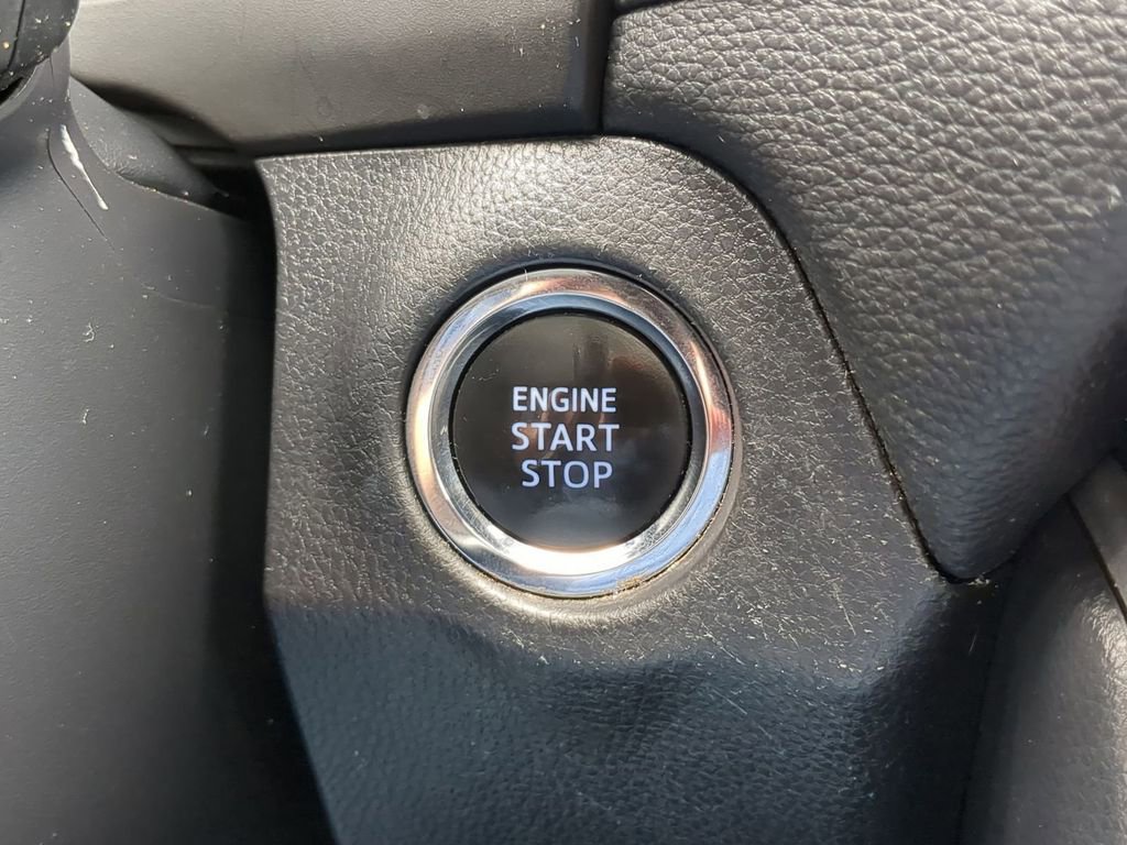 Used 2019 Toyota RAV4 XLE Premium w/ Carpet Mat Package FWD image 19