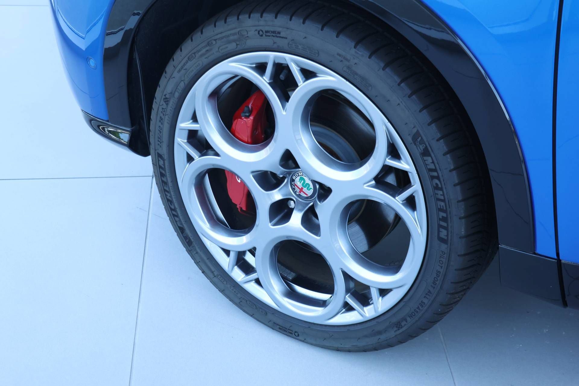 New 2024 Alfa Romeo Tonale Ti AWD/4WD image 16