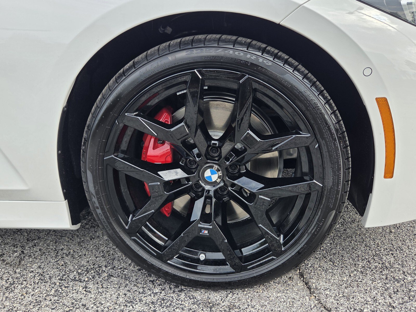 New 2026 BMW 330i Sedan w/ M Sport Package RWD image 9