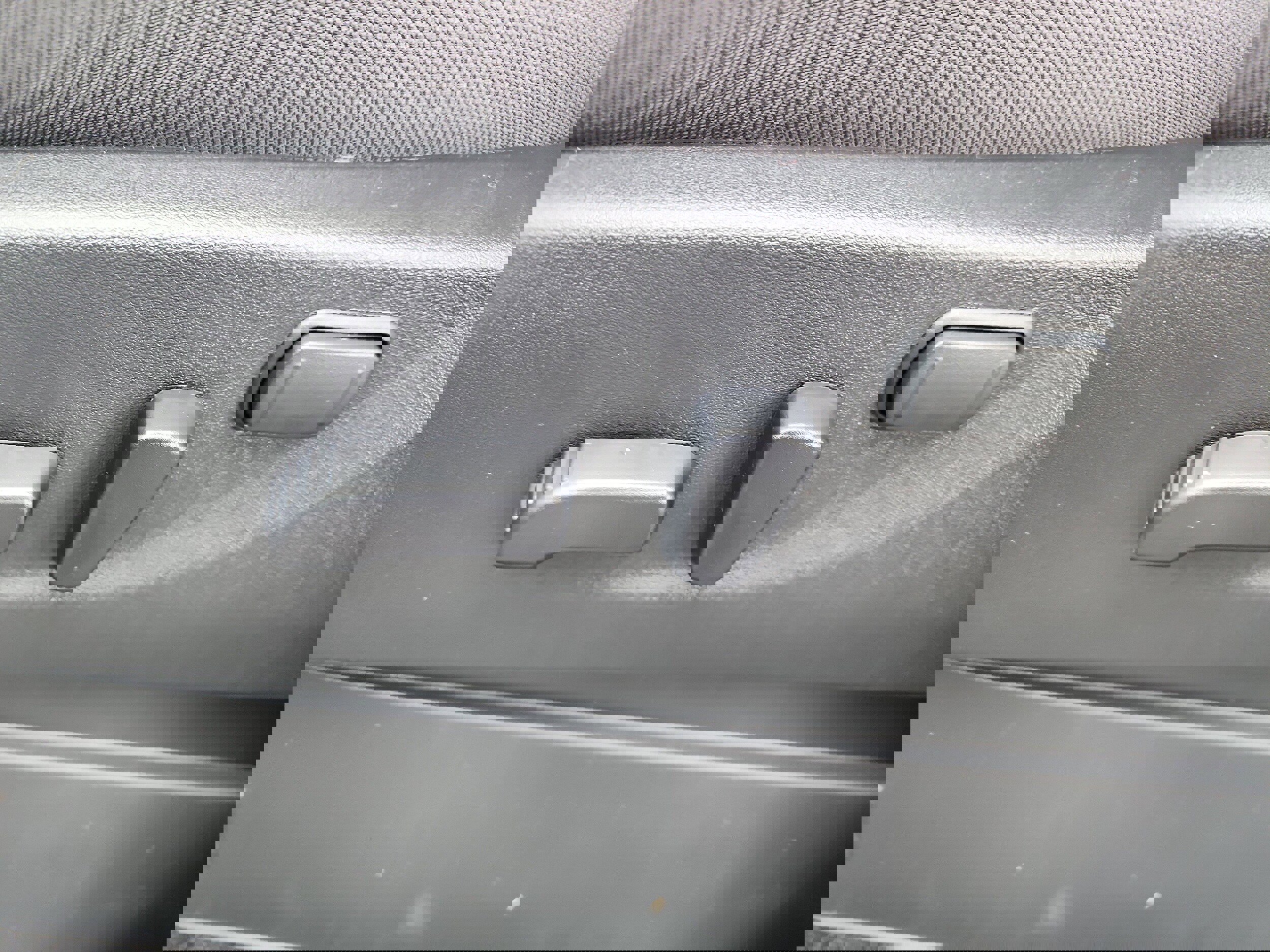 New 2026 Nissan Frontier SV image 12