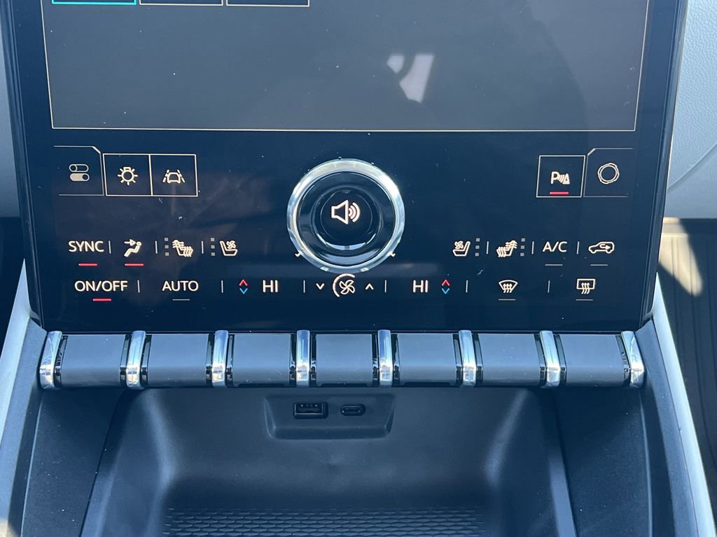 New 2026 GMC Terrain Denali w/ LPO, Floor Liner Package image 6