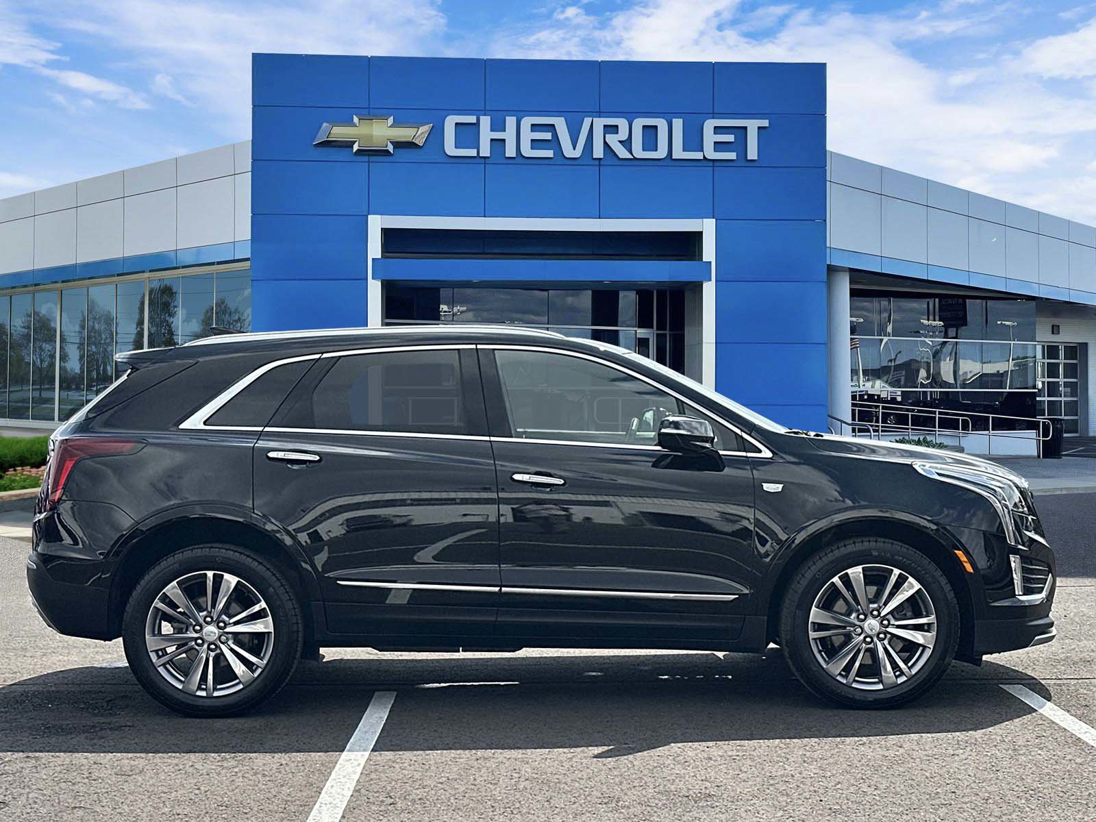 Certified 2024 Cadillac XT5 Premium Luxury AWD/4WD image 5