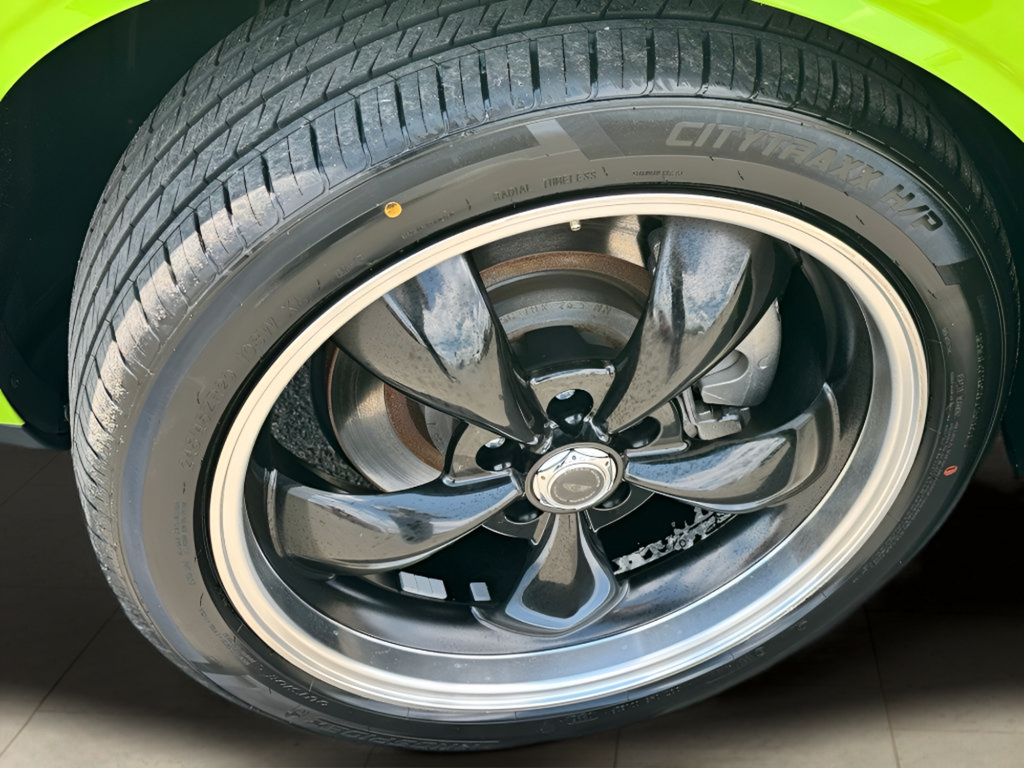Used 2015 Dodge Challenger R/T Plus RWD image 6