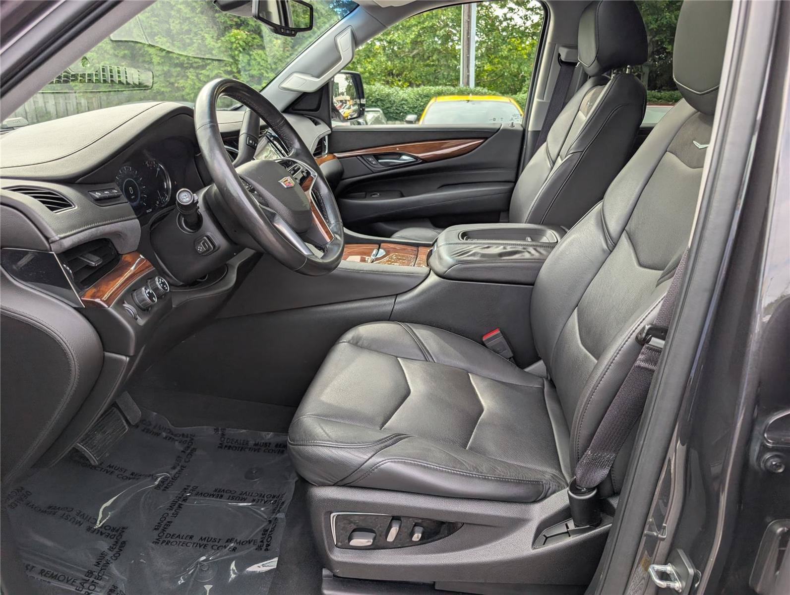 Used 2016 Cadillac Escalade ESV Premium AWD/4WD image 21