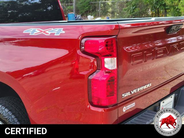 Used 2023 Chevrolet Silverado 1500 LT AWD/4WD image 13