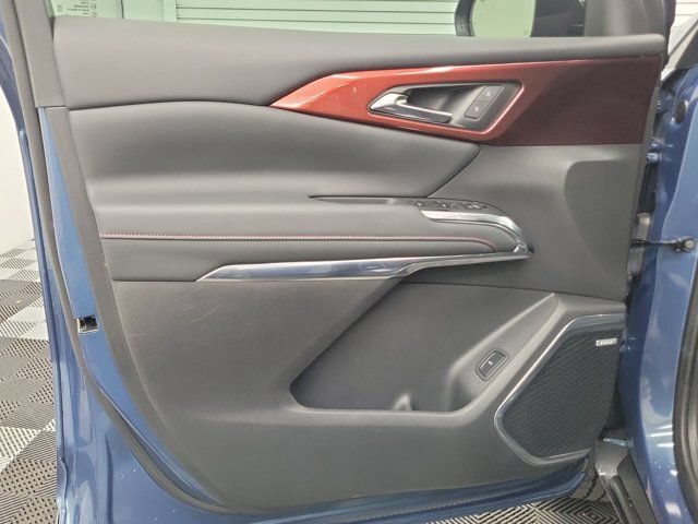 Used 2025 Chevrolet Traverse Z71 w/ Enhanced Driving Package AWD/4WD image 18