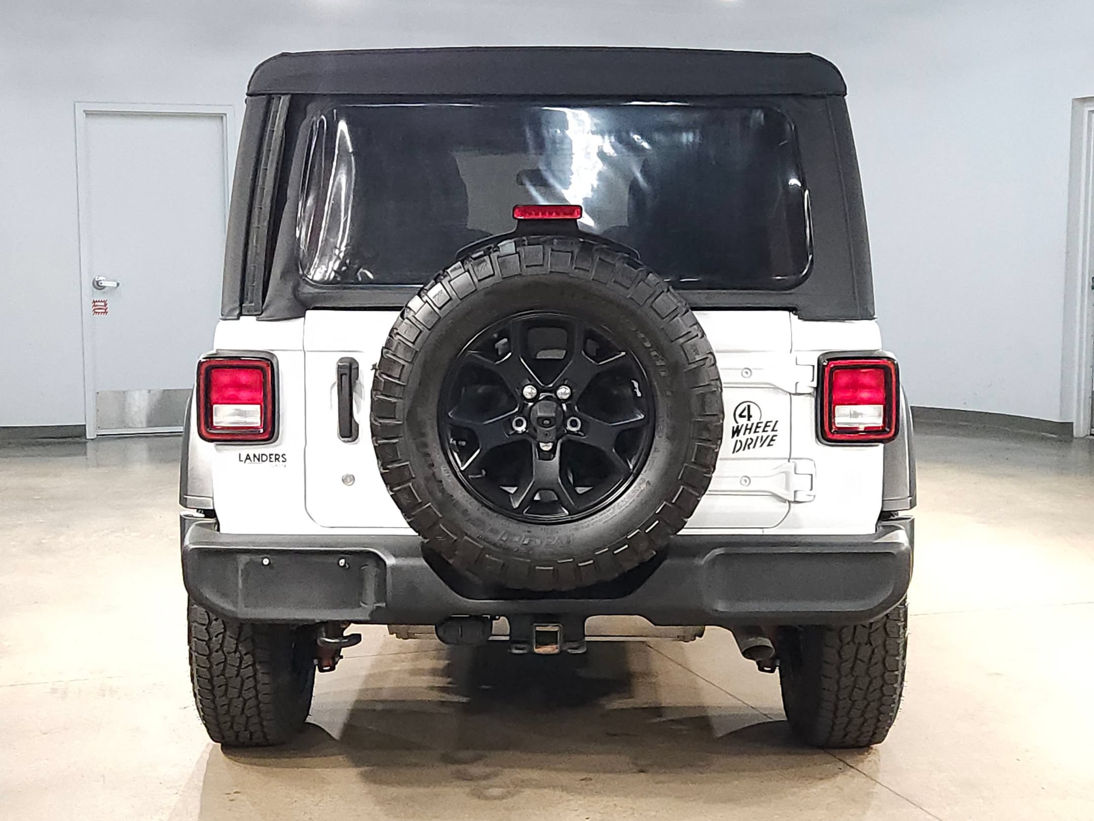 Used 2022 Jeep Wrangler Unlimited Sport AWD/4WD image 6