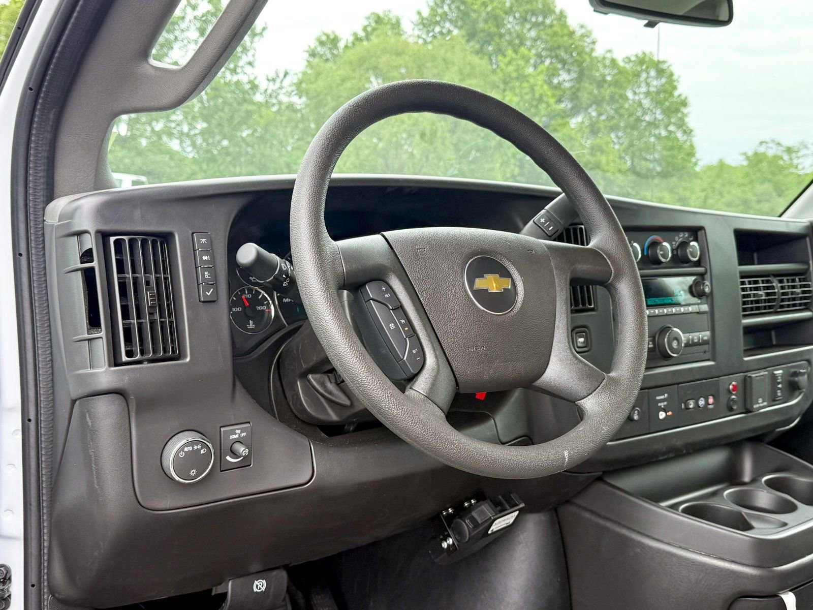 New 2025 Chevrolet Express 3500 w/ Power Convenience Package RWD image 3