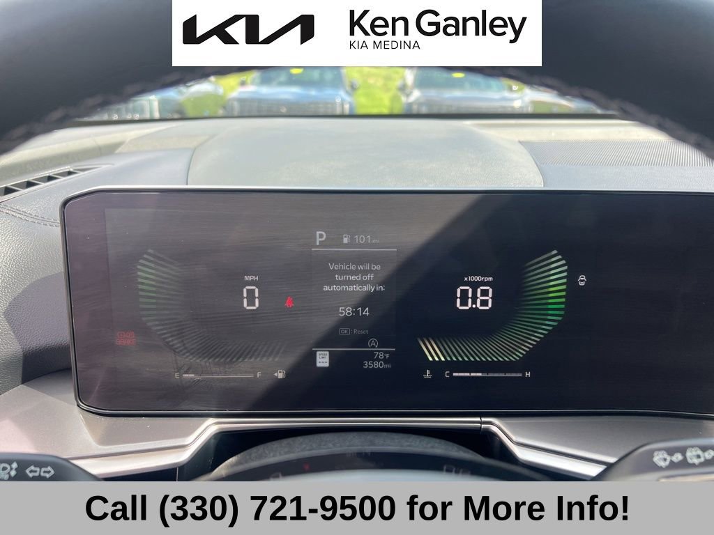 Certified 2025 Kia Sorento S w/ Panoramic Sunroof Package image 33