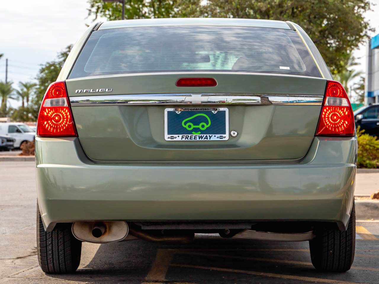 Used 2004 Chevrolet Malibu w/ Preferred Equipment Group FWD image 5