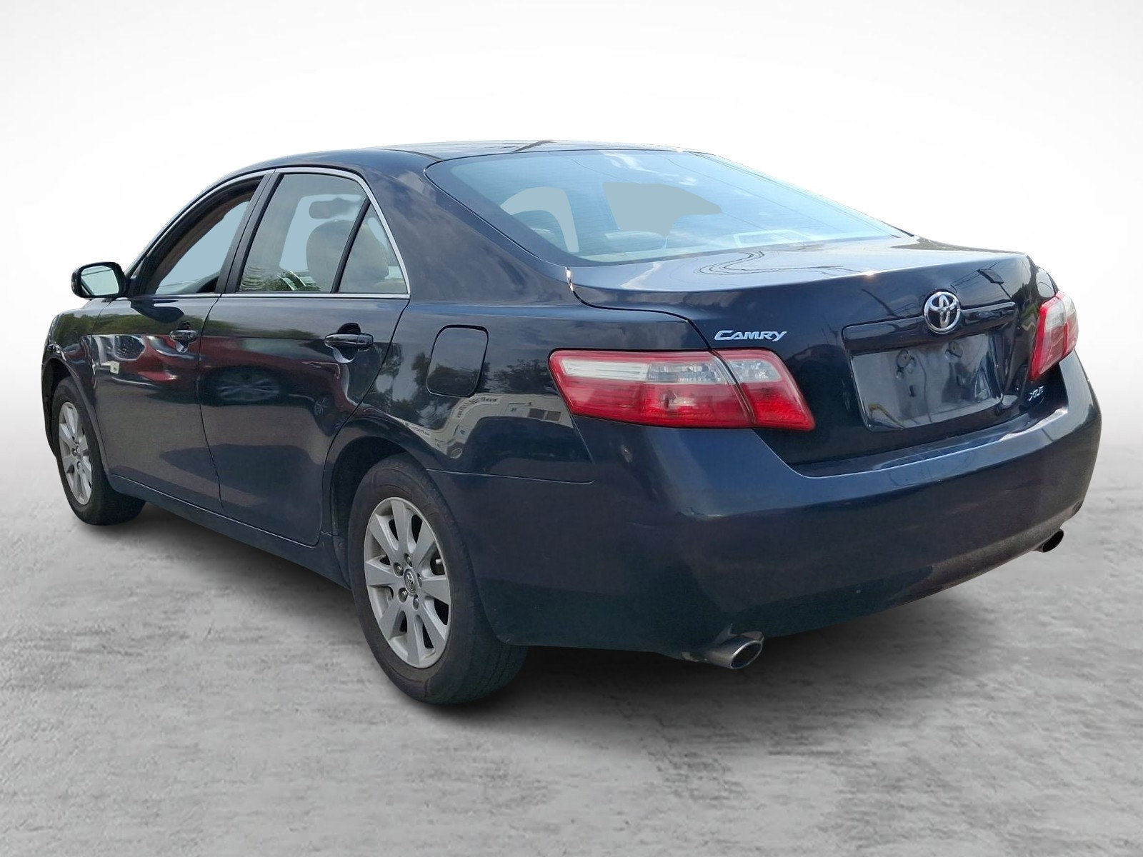 Used 2009 Toyota Camry XLE FWD image 4