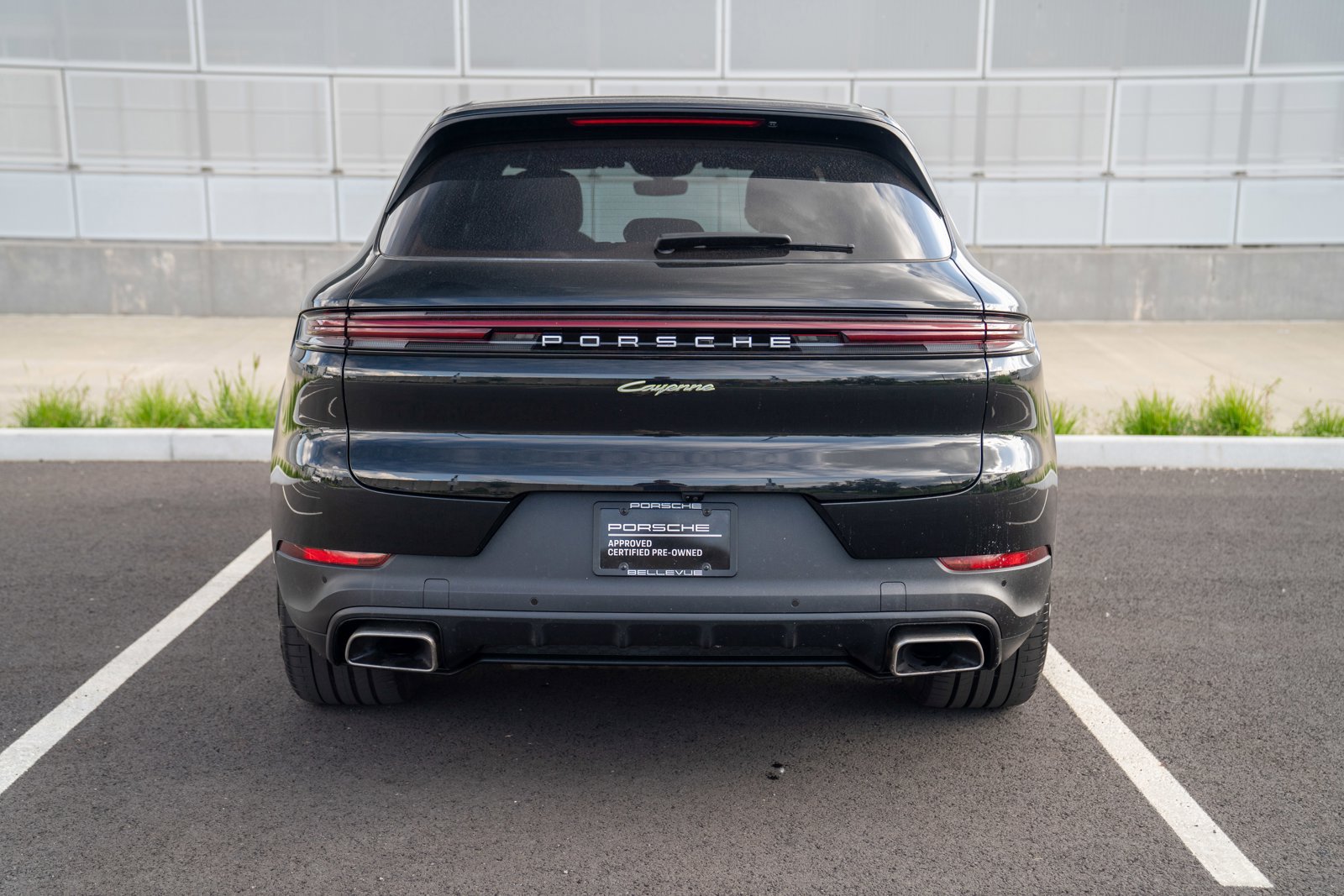 Certified 2025 Porsche Cayenne E-Hybrid AWD/4WD image 7