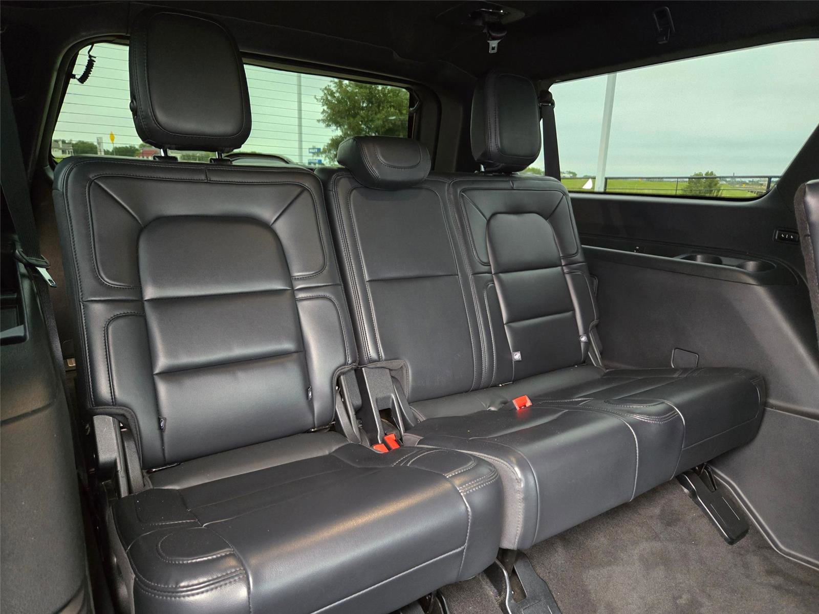 Used 2024 Lincoln Navigator L Reserve AWD/4WD image 35
