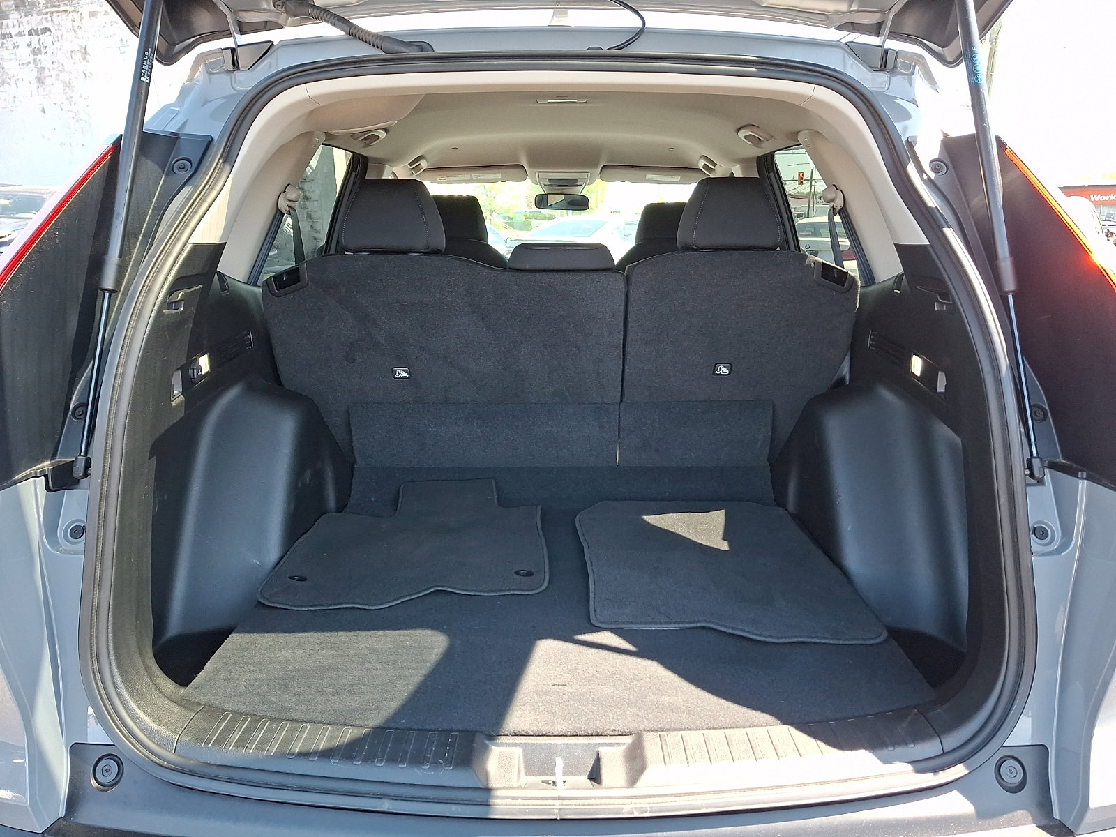 Used 2023 Honda CR-V LX image 29