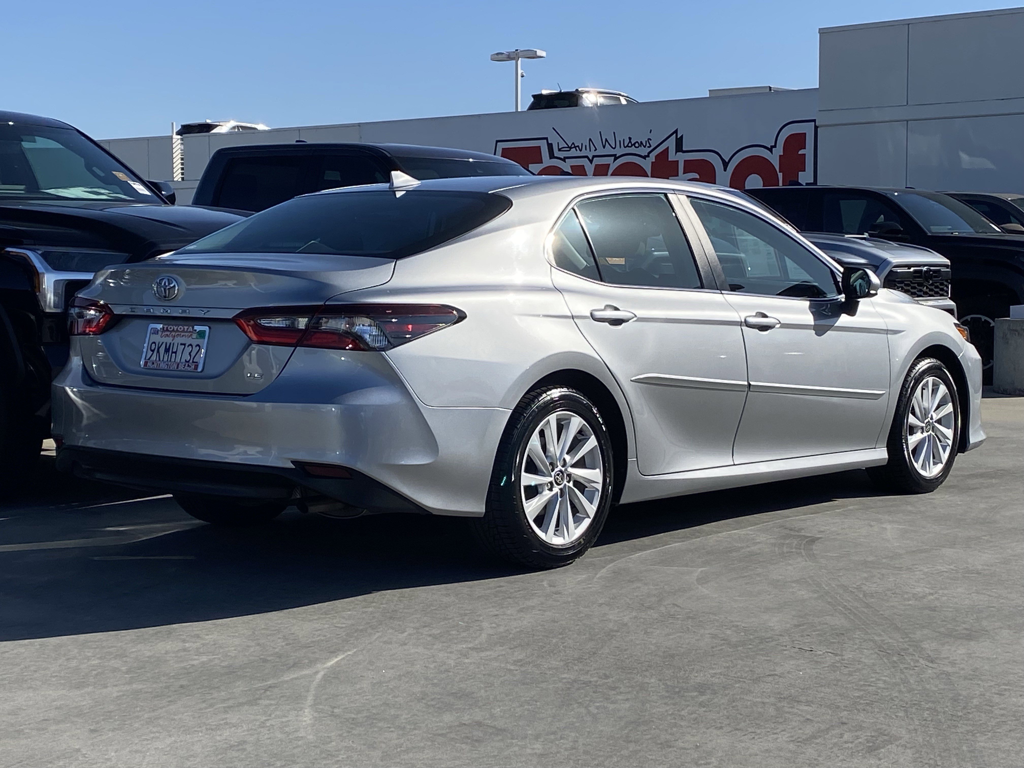 Certified 2024 Toyota Camry LE image 3