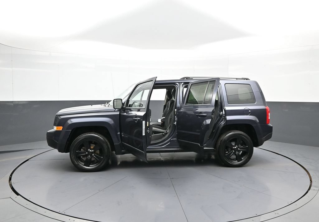 Used 2015 Jeep Patriot Sport w/ Power Value Group FWD image 42