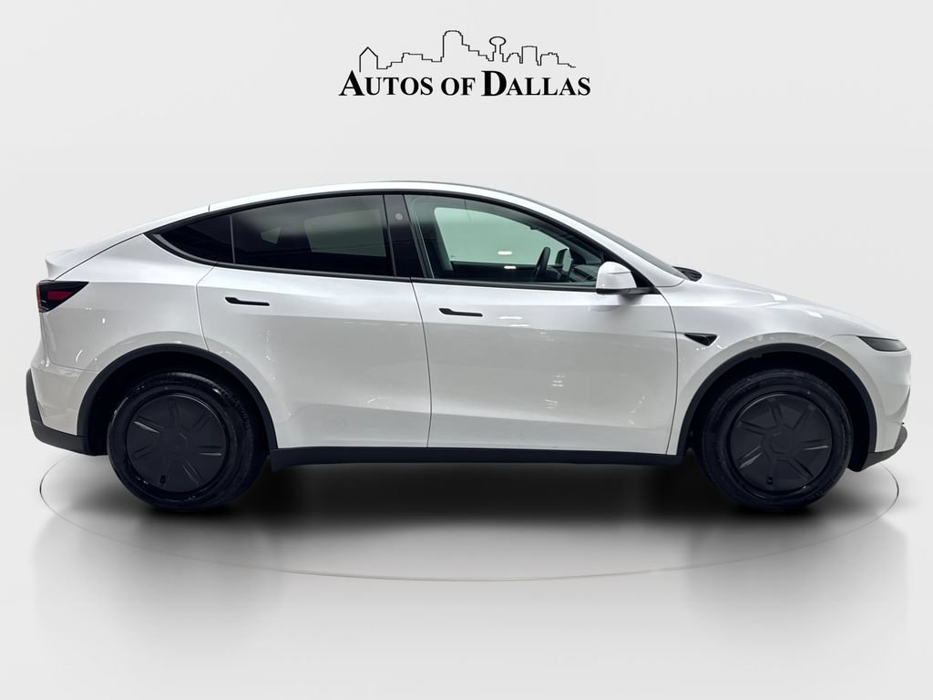 Used 2026 Tesla Model Y 2WD image 10