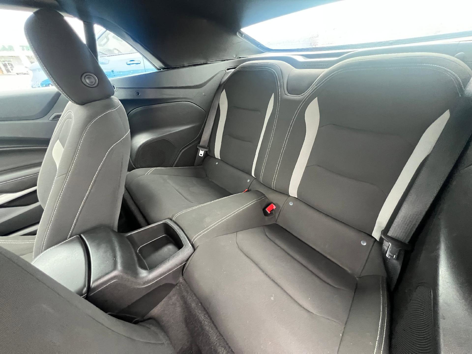 Used 2022 Chevrolet Camaro LT image 9
