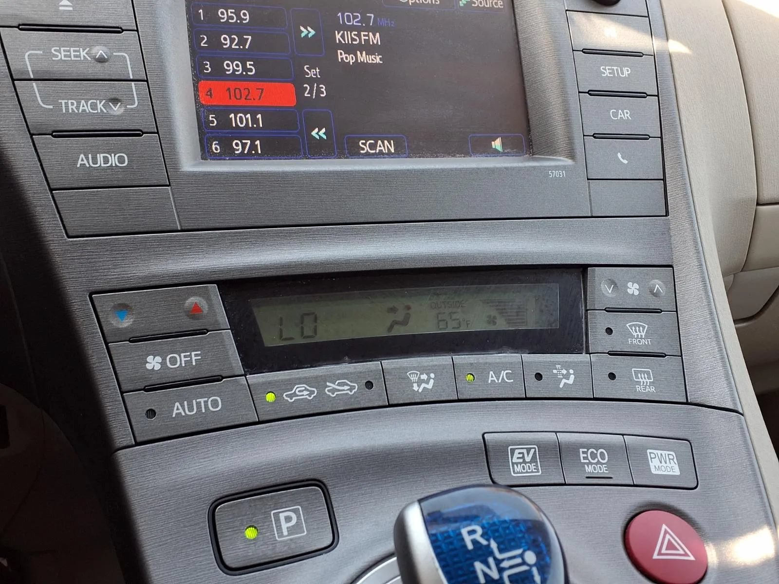 Used 2015 Toyota Prius Two FWD image 11