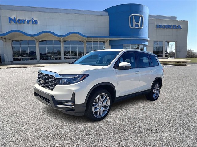 Used 2025 Honda Passport EX-L image 3