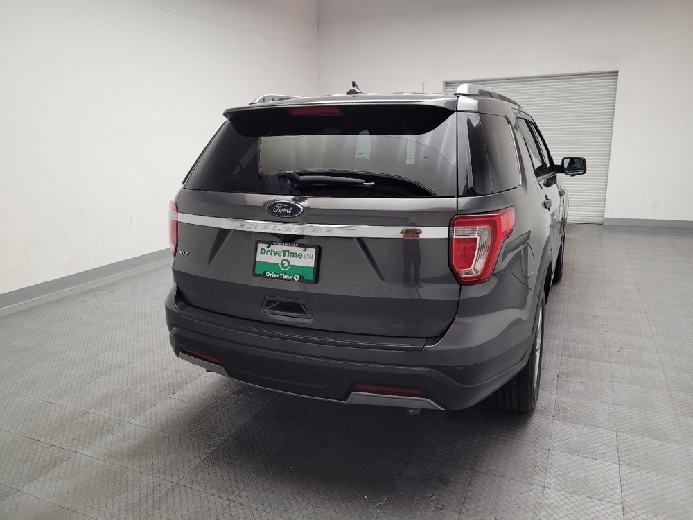 Used 2019 Ford Explorer XLT w/ Equipment Group 201A image 7