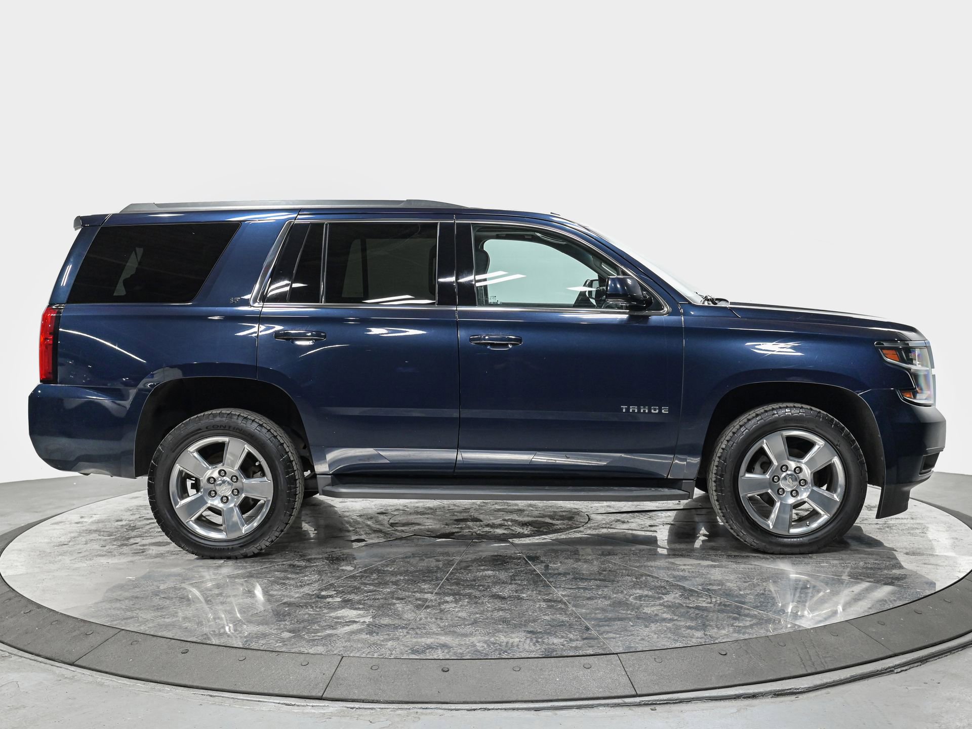 Used 2019 Chevrolet Tahoe LT image 8