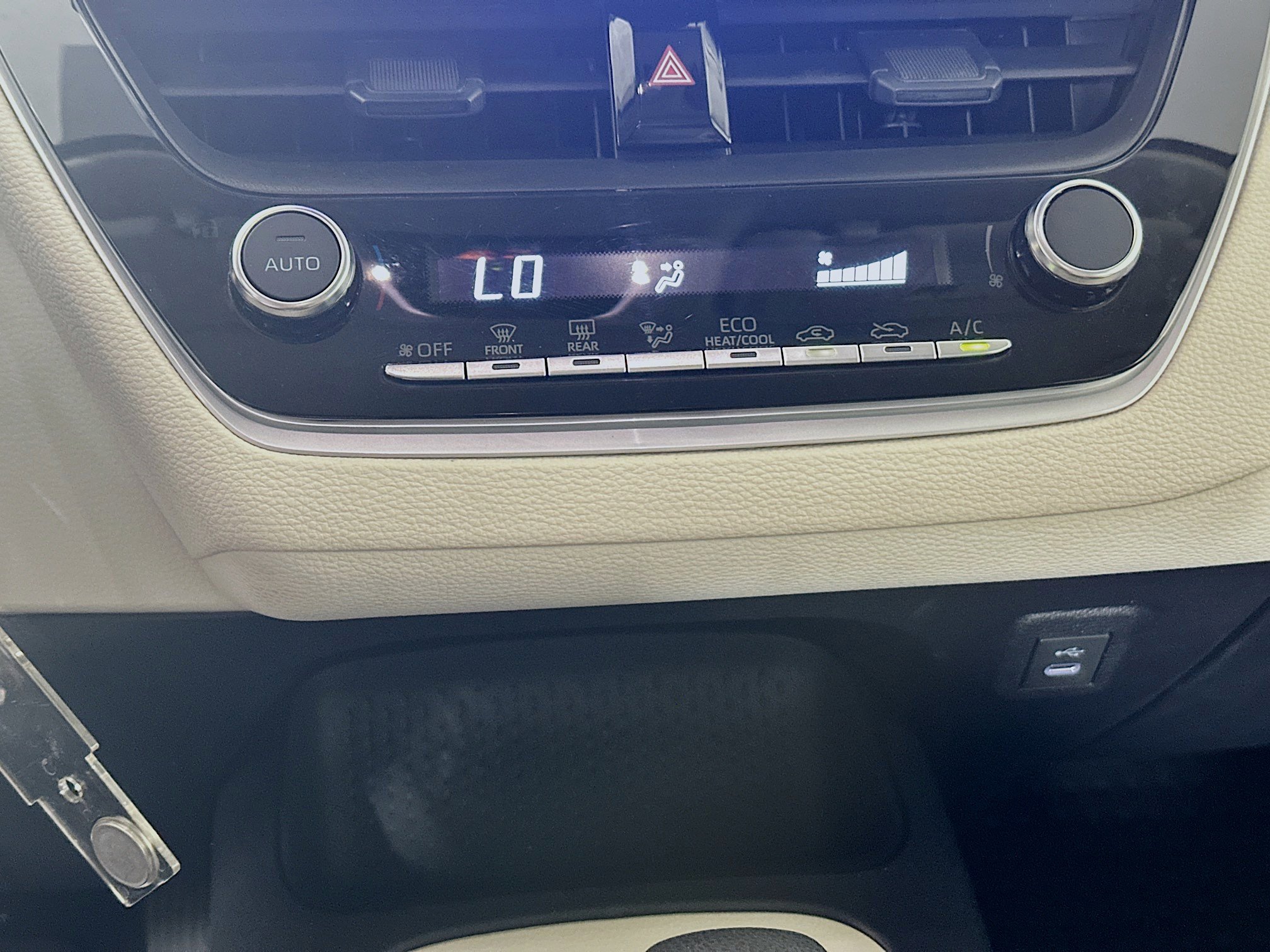 Certified 2025 Toyota Corolla LE FWD image 22