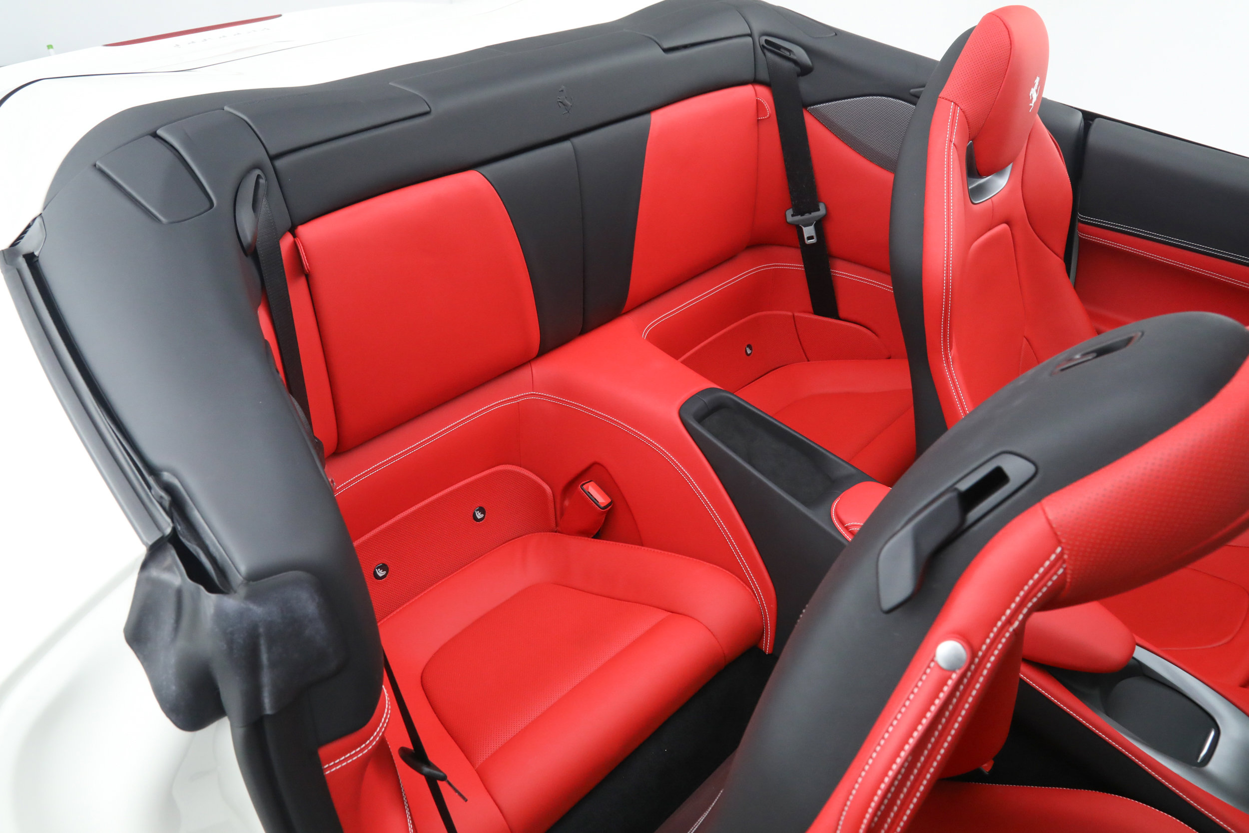 Certified 2022 Ferrari Portofino M RWD image 24