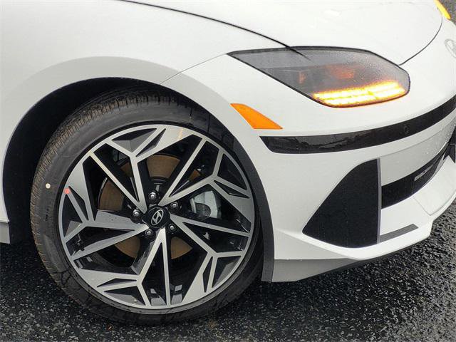 New 2025 Hyundai Ioniq 6 SEL image 3