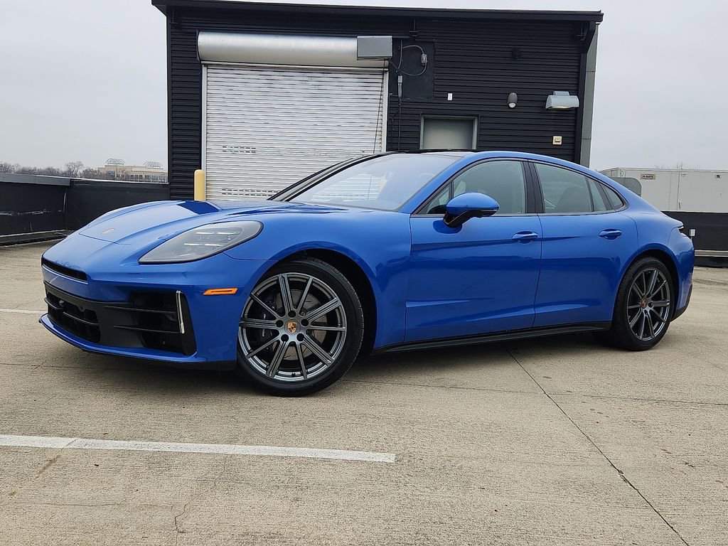 New 2026 Porsche Panamera 4 image 1