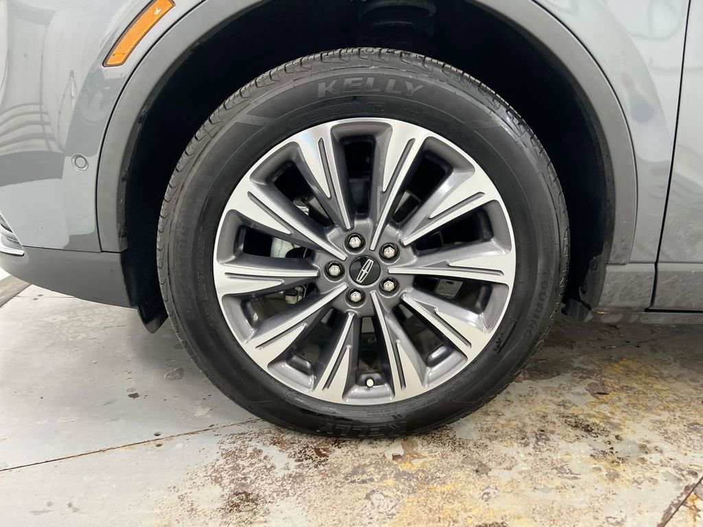 Used 2022 Lincoln Corsair Reserve w/ Equipment Group 201A image 28