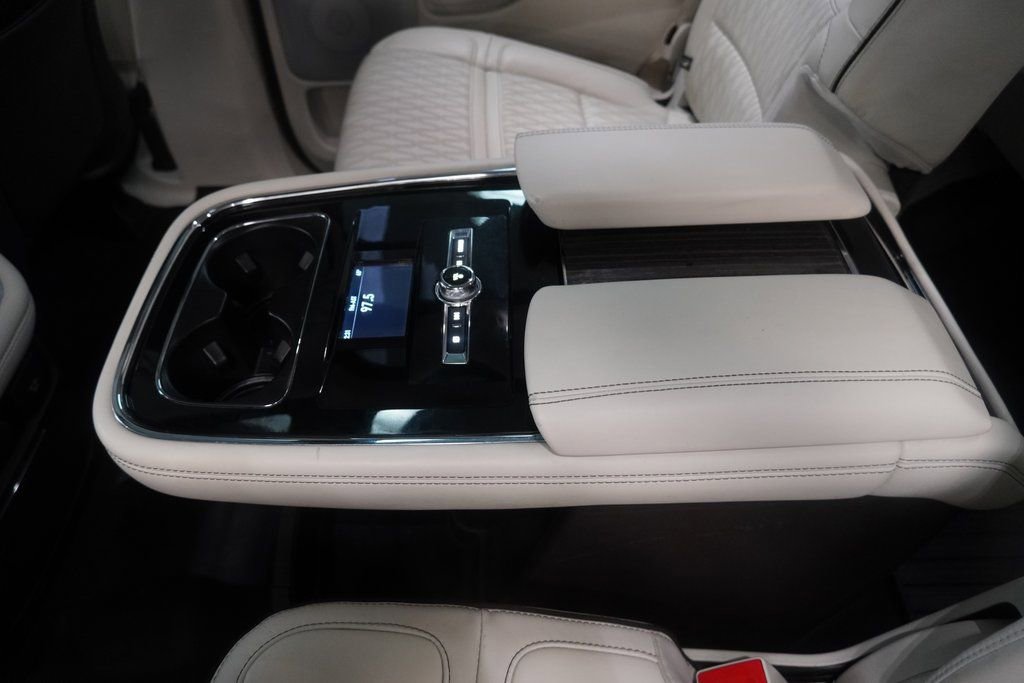 Used 2018 Lincoln Navigator Black Label image 32