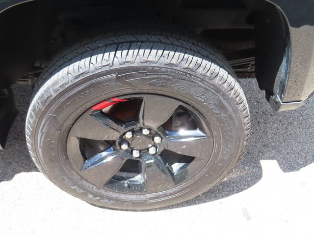Used 2021 Chevrolet Colorado LT w/ Redline Special Edition AWD/4WD image 18
